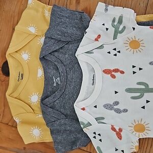 NWOT Gerber onesie set of 3, 0-3 month